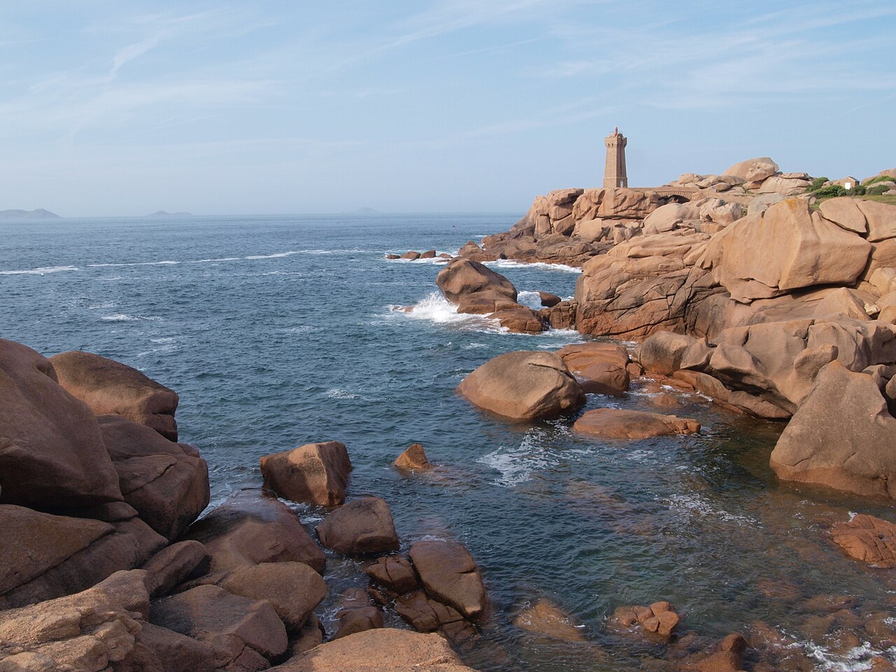 Phare de Ploumanac'h, côte granit rose